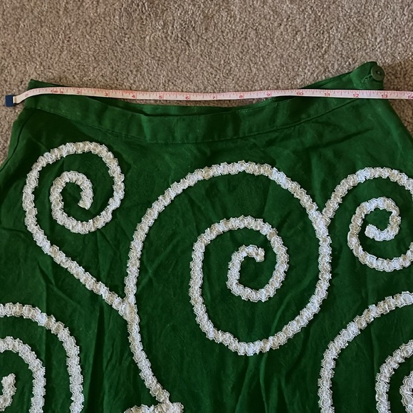 Designer Anna Sui Green skirt lace swirls - Picture 5 of 7